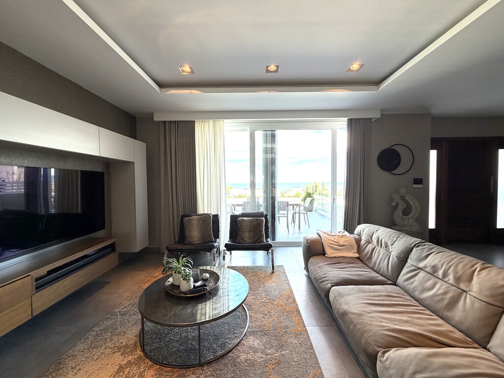 Mellieha-villa-with-pool-christies-malta