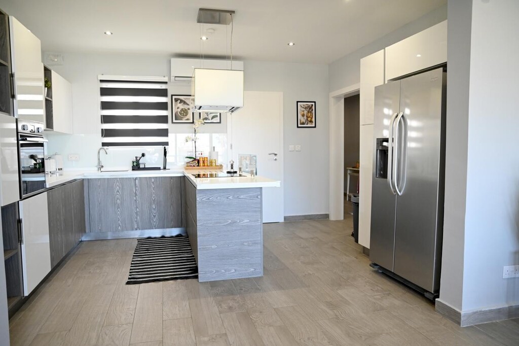 Madlina-furnished-apartment-to-let-christies-malta