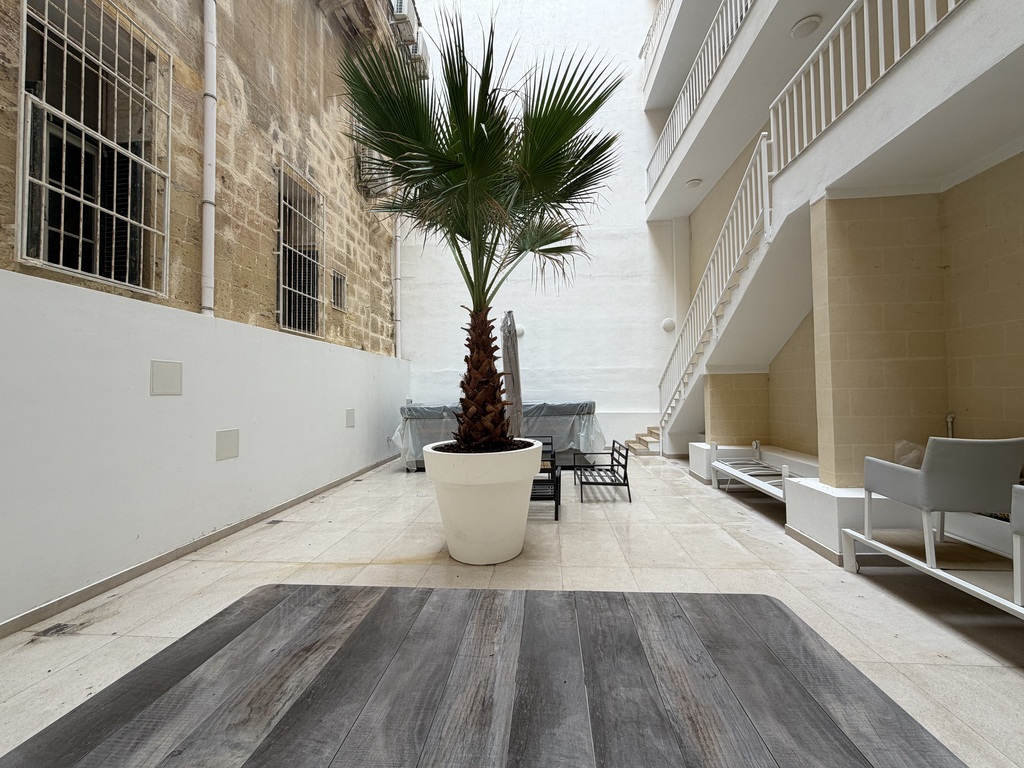 Floriana Maisonette's Image 8
