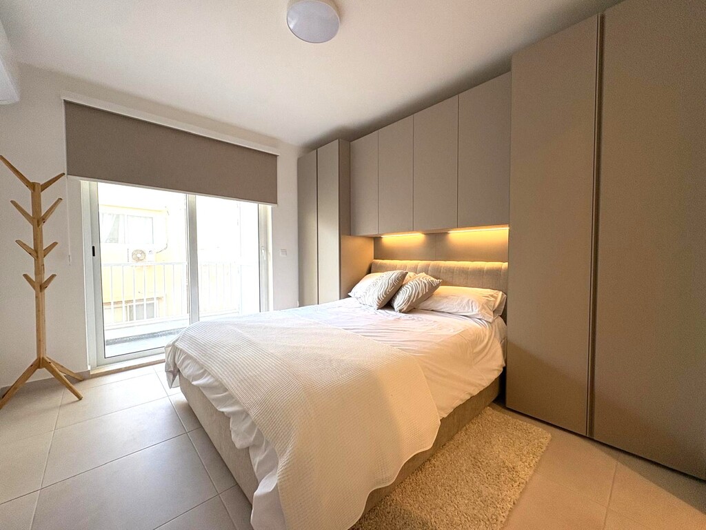 Sliema Furnished Apartment's Image 5