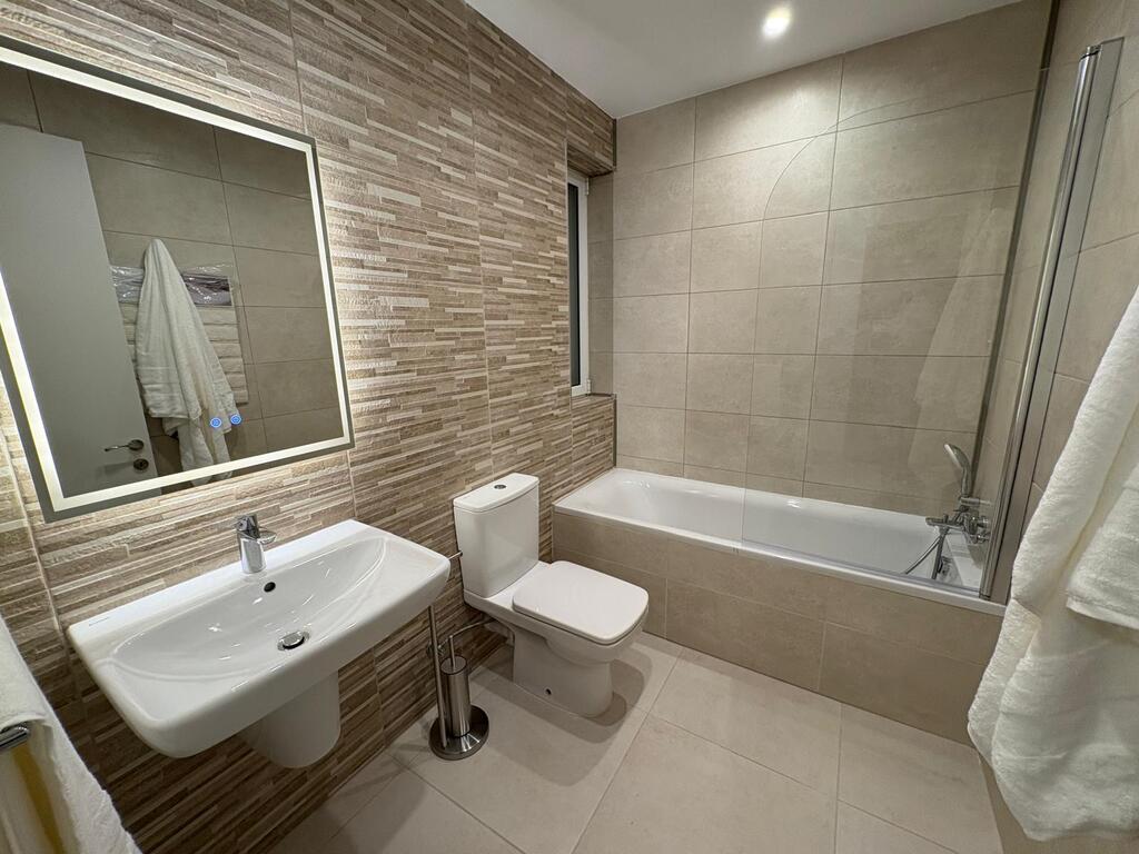 Sliema Furnished Apartment's Image 9