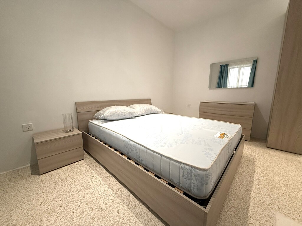 Pembroke Furnished Terraced House's Image 10