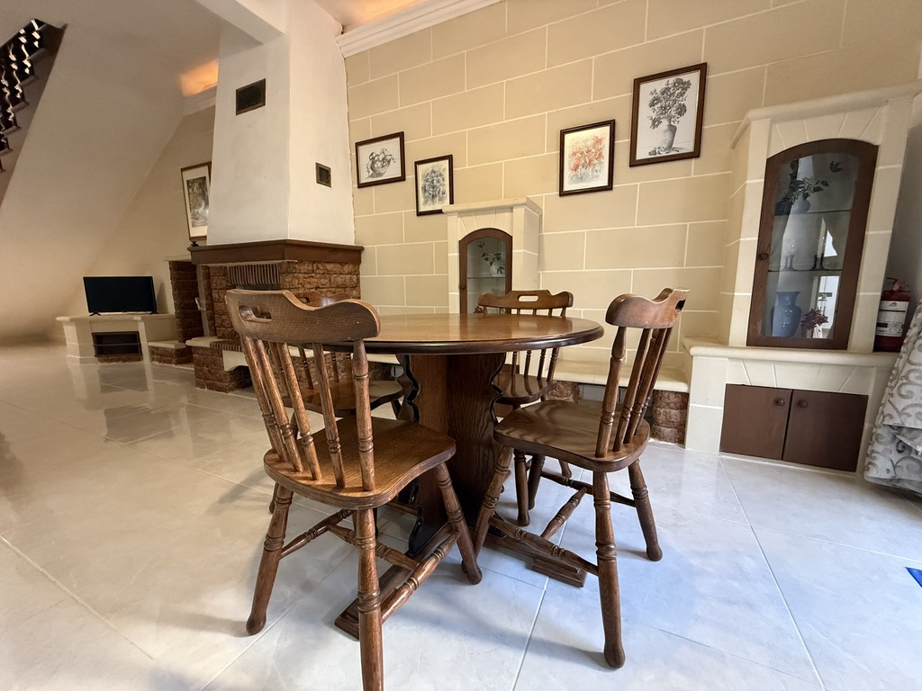St.Julians-3-bedroom-house-to-let-christies-malta