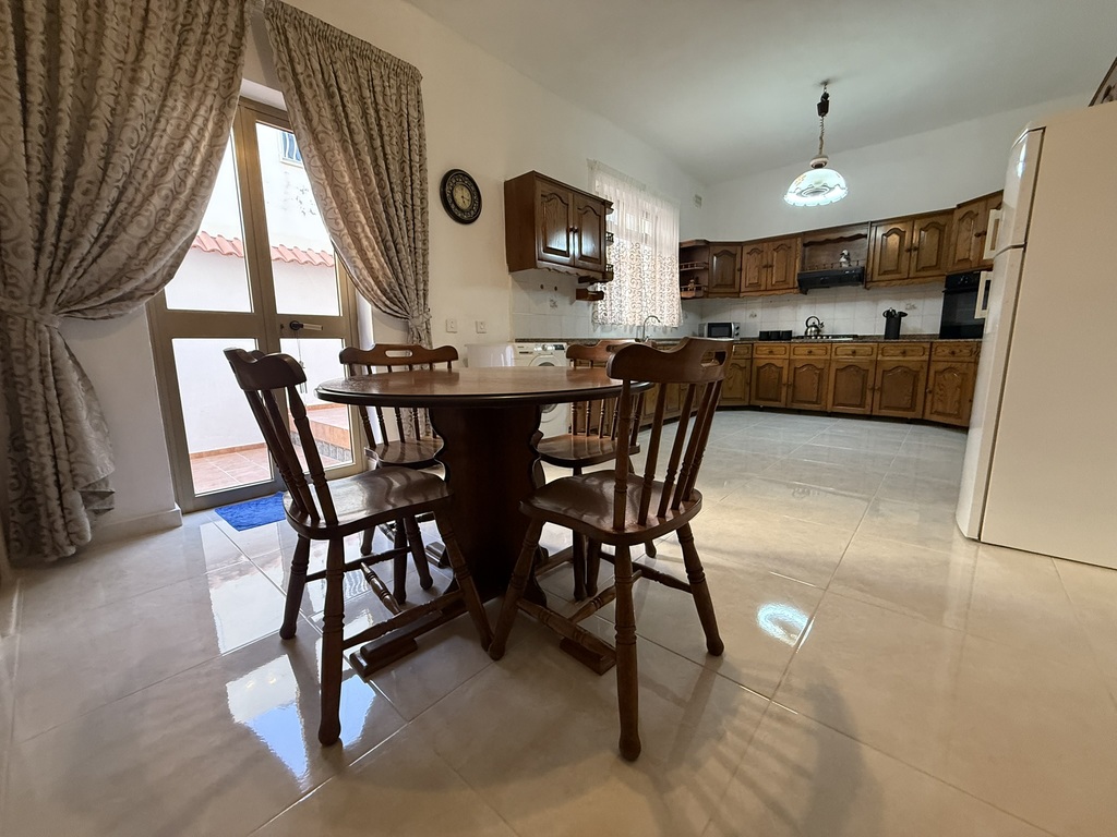 St.Julians-furnished-terraced-house-to-let-christies-malta
