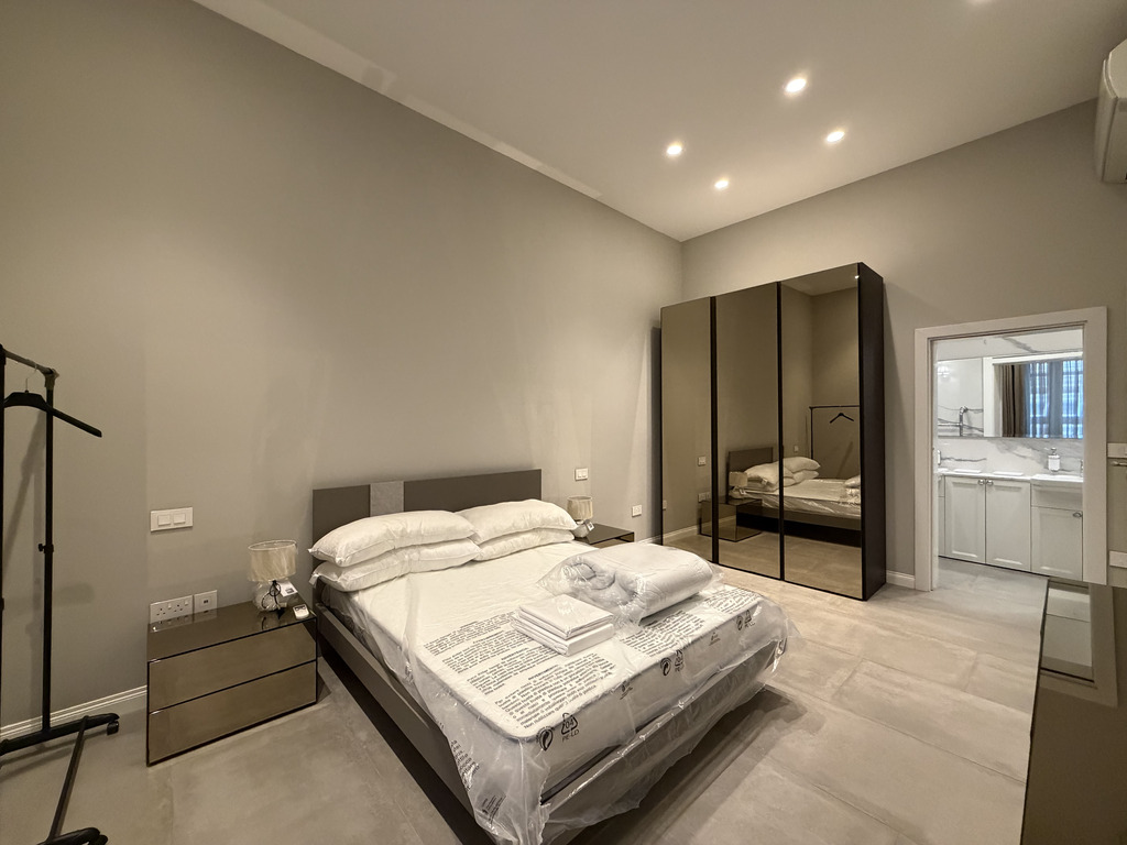 Sliema Furnished Apartment's Image 5