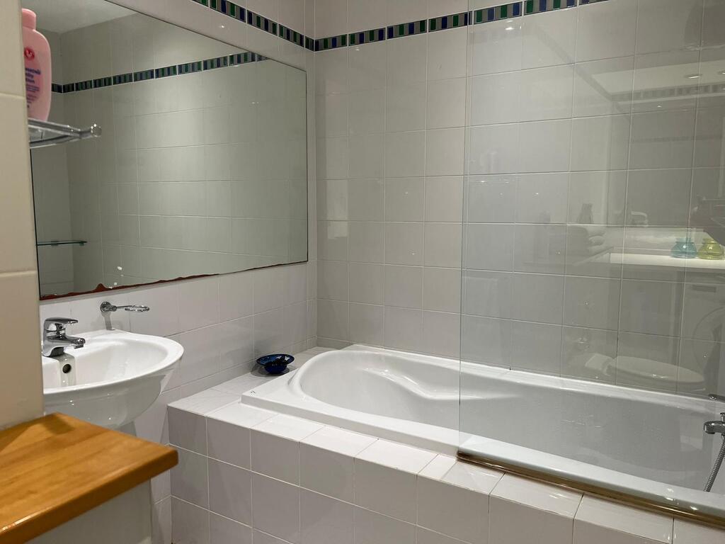 Portomaso Furnished Apartment's Image 3