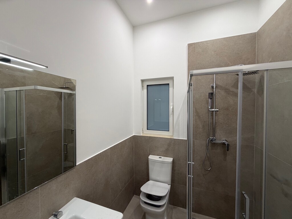 Sliema Furnished Apartment's Image 4