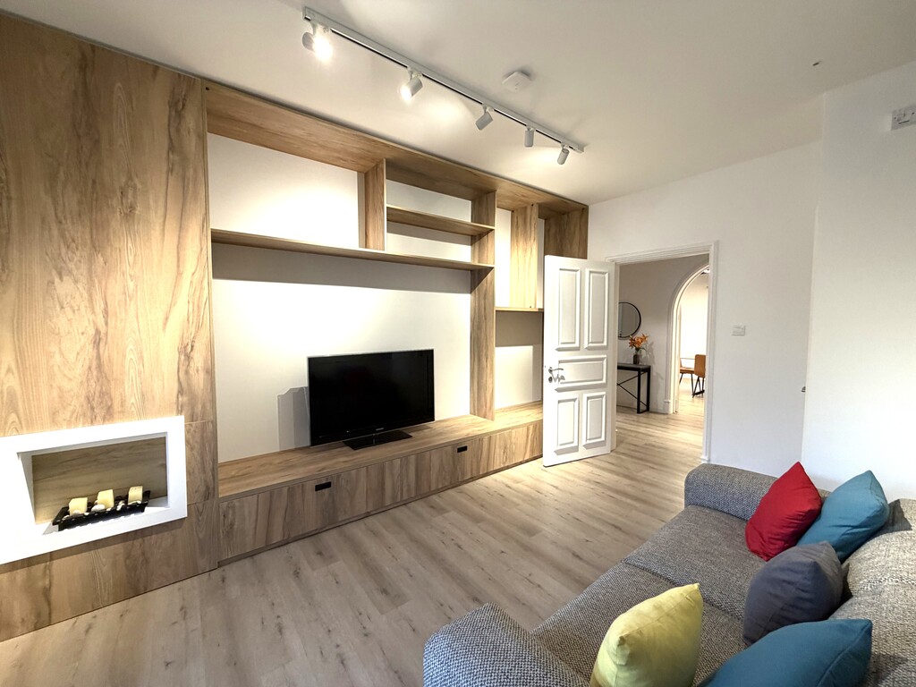 St.Julians-prime-location-to-let-christies-malta