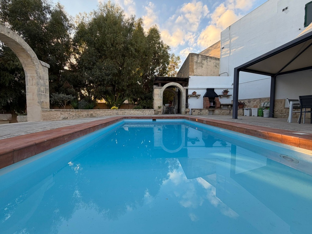 St Julians Furnished Villa's Image 8