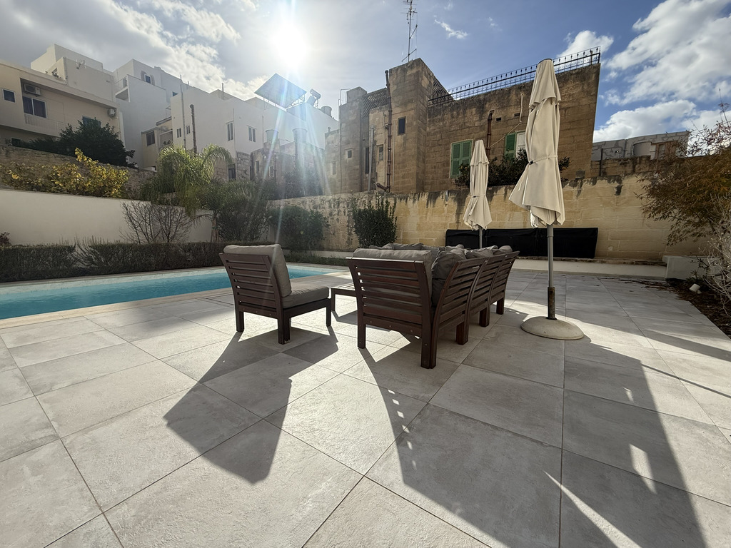 Sliema Furnished Apartment's Image 10