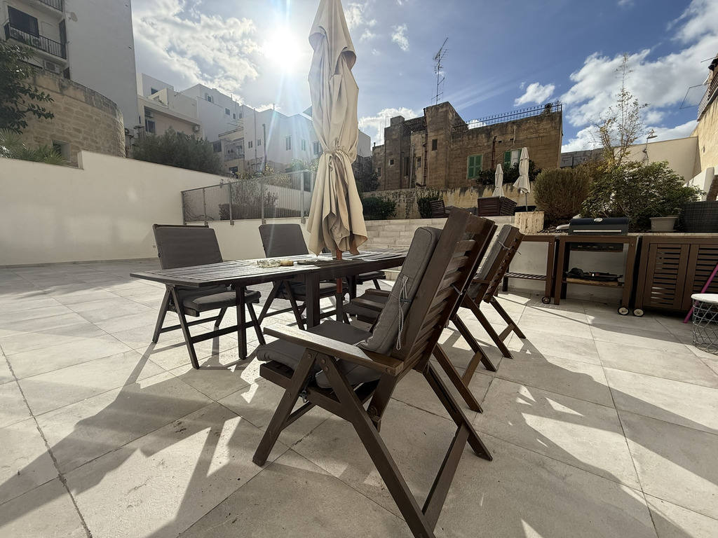 Sliema Furnished Apartment's Image 9