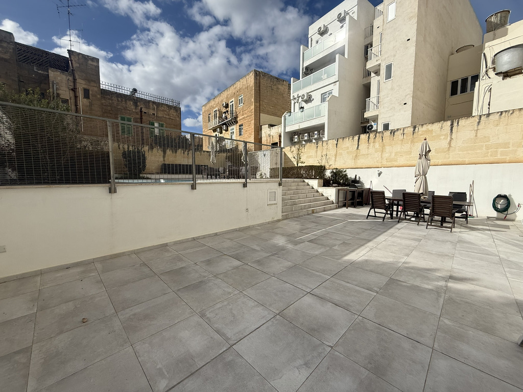 Sliema Furnished Apartment's Image 8