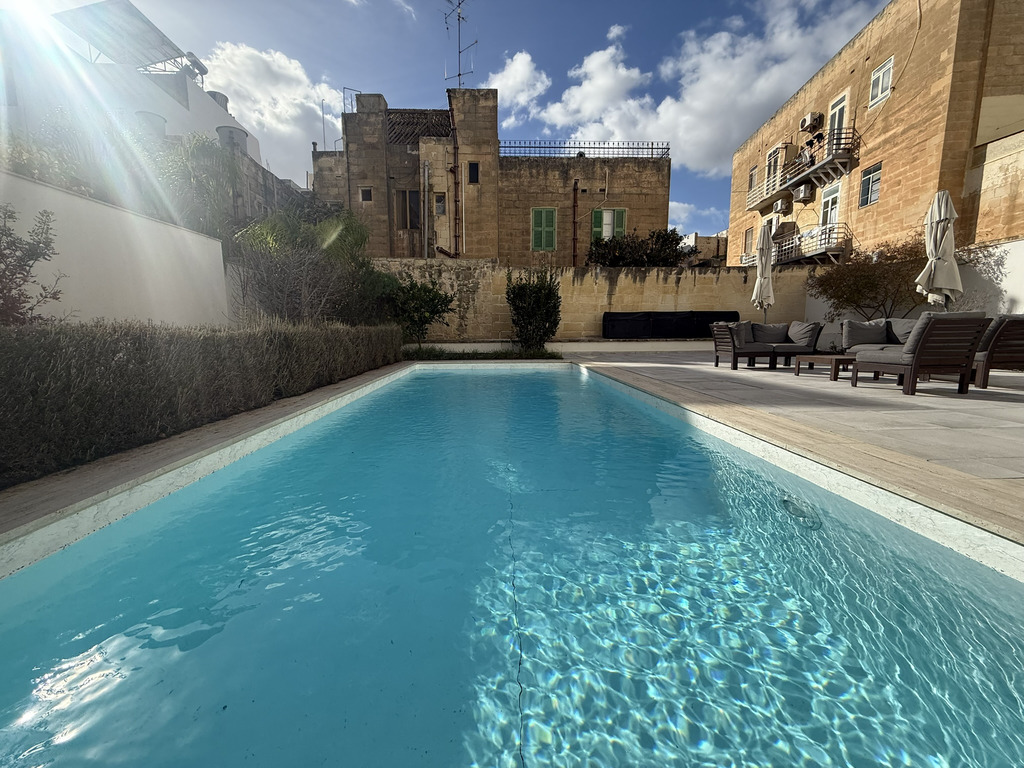 Sliema Furnished Apartment's Image 7