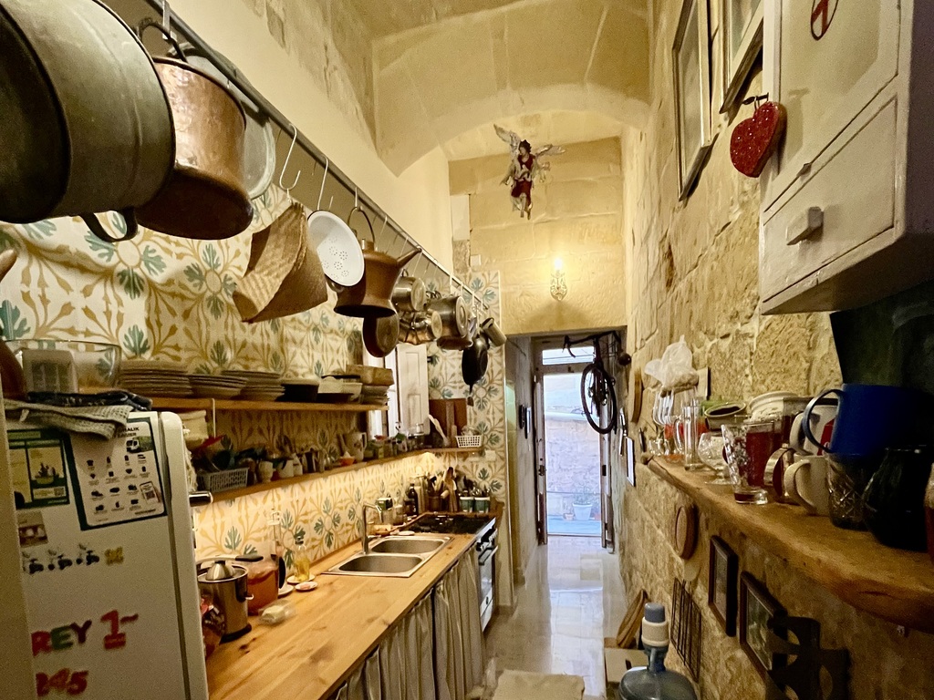 Victoria (Gozo) Furnished Town House's Image 4