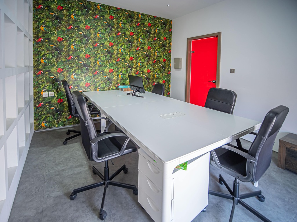 Ta' Xbiex Fully Equipped Office's Image 4