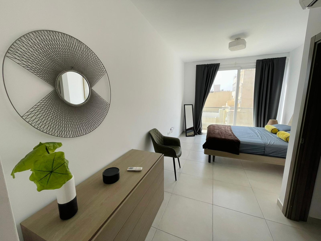 Sliema Furnished Duplex Penthouse's Image 5
