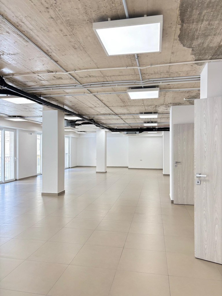 Gzira Commercial Premises's Image 3
