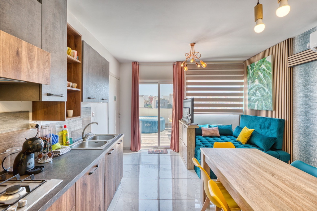 Malta-high-end-penthouse-christies-malta