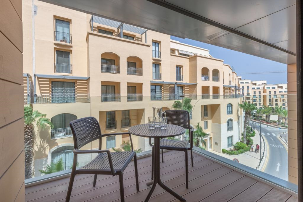 st.Julians-luxury-apartment-christies-malta