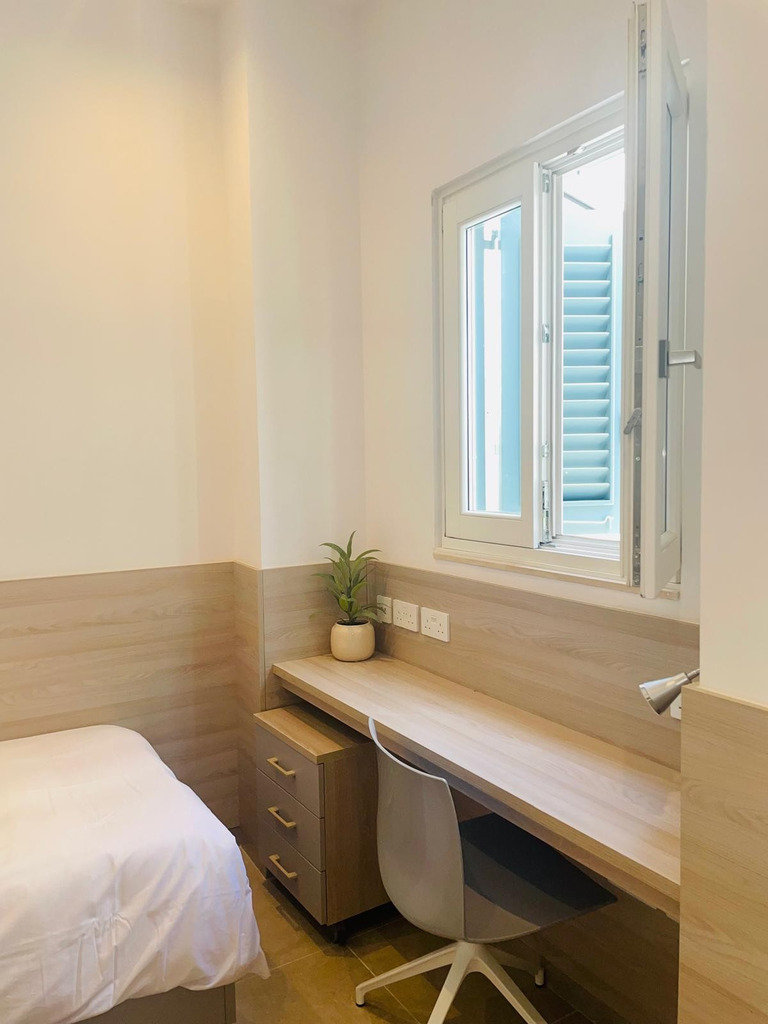 Gzira Furnished Duplex Penthouse's Image 6