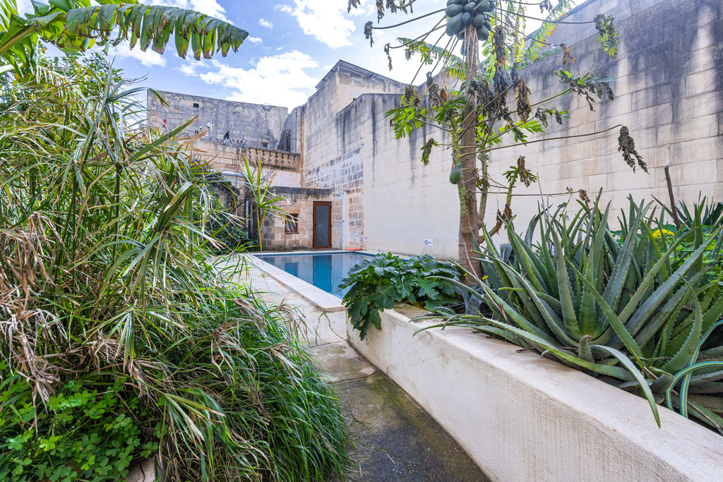 Birkirkara Converted House of Character's Image 12