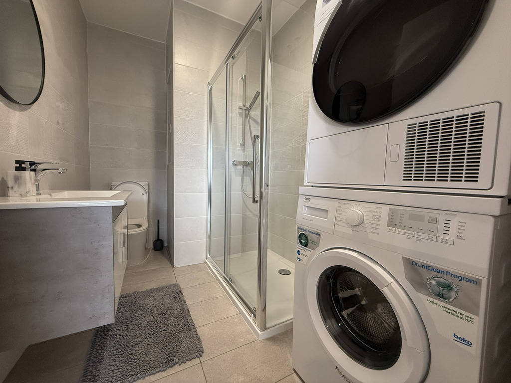 St Julians Furnished Apartment's Image 7