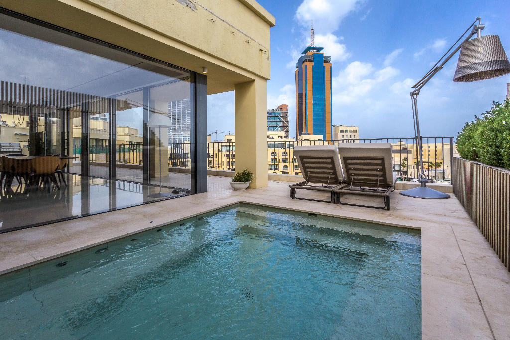 Portomaso Luxurious Finish Penthouse's Image 7