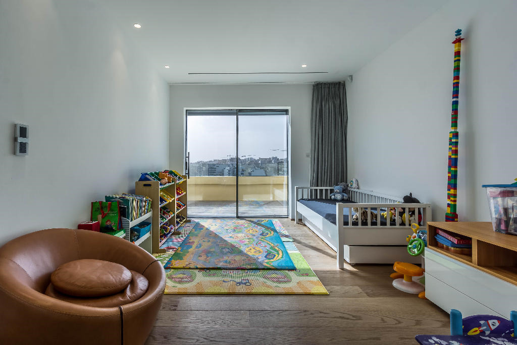 Portomaso Luxurious Finish Penthouse's Image 21
