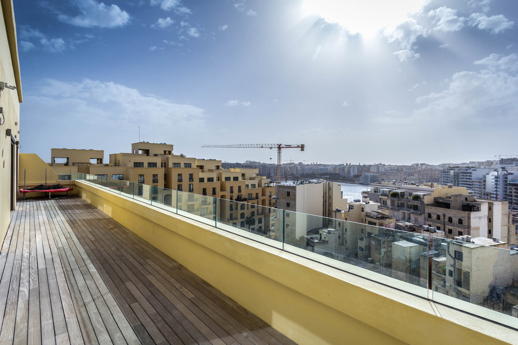 Portomaso Luxurious Finish Penthouse's Image 26