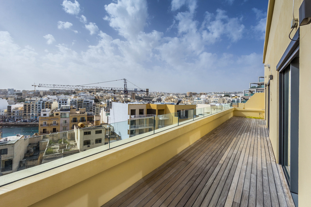 Portomaso Luxurious Finish Penthouse's Image 27