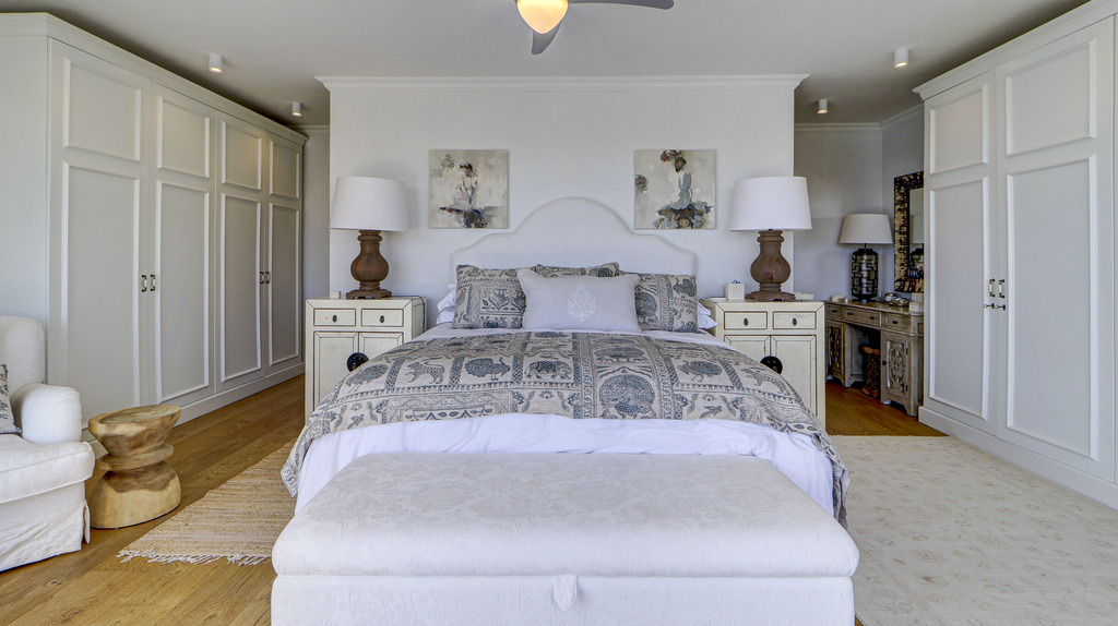 St Julians Seafront Duplex Penthouse's Image 13