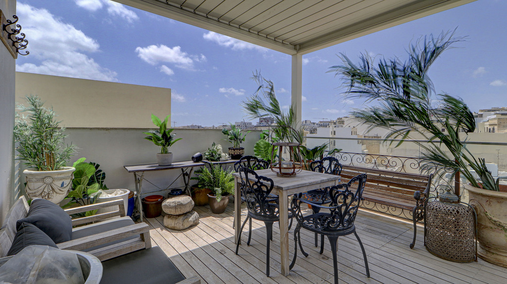 St Julians Seafront Duplex Penthouse's Image 28