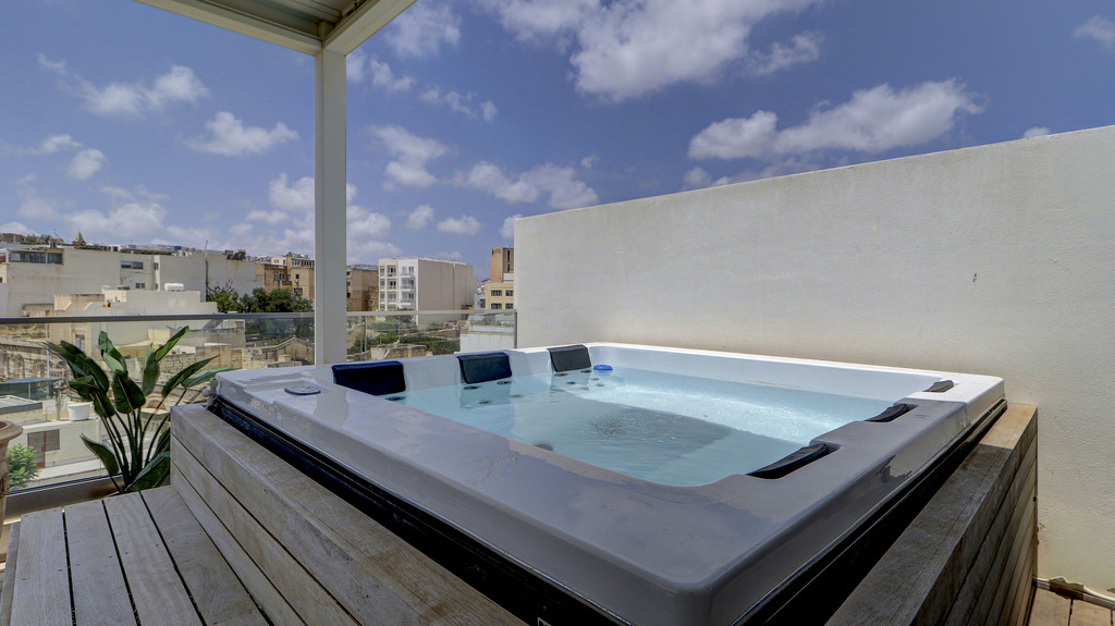 St Julians Seafront Duplex Penthouse's Image 27