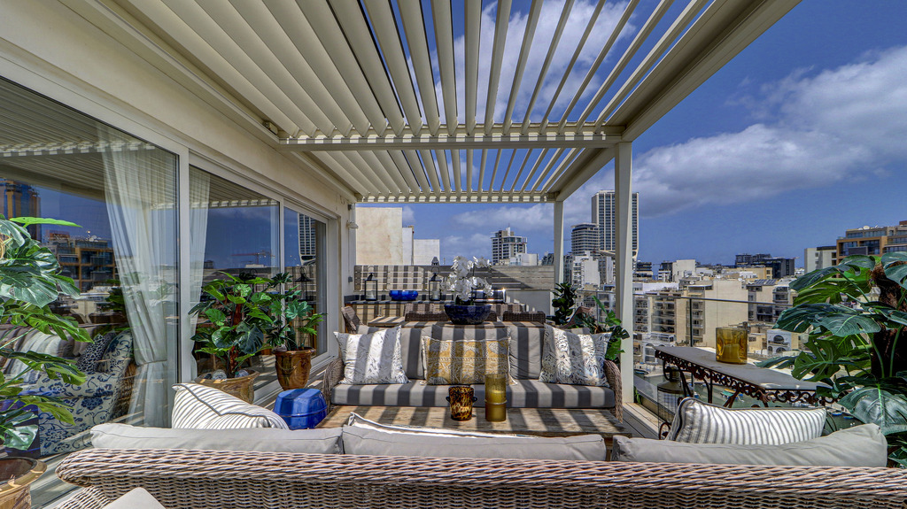 Penthouse-expat-friendly-christies-malta