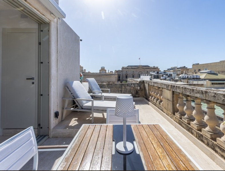 Valletta Finished Duplex Penthouse's Image 4