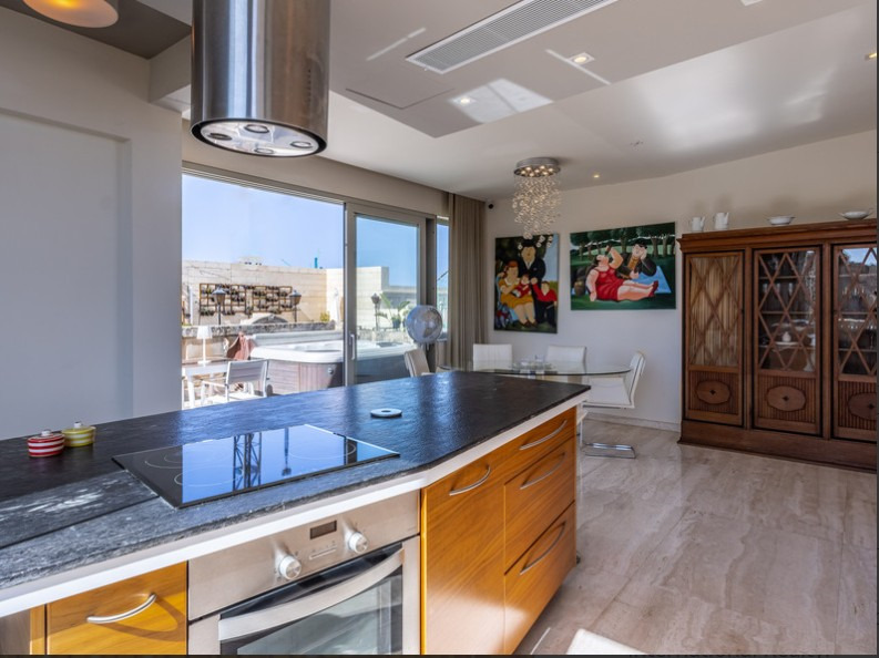 Valletta Finished Duplex Penthouse's Image 8