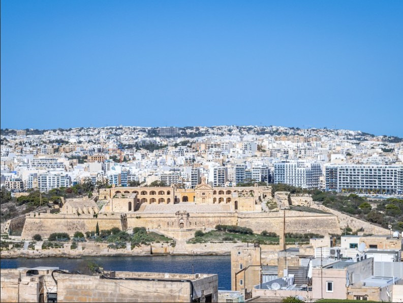 Valletta Finished Duplex Penthouse's Image 26