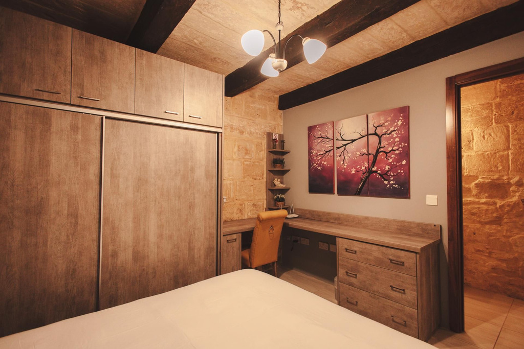 Valletta Furnished Apartment's Image 8