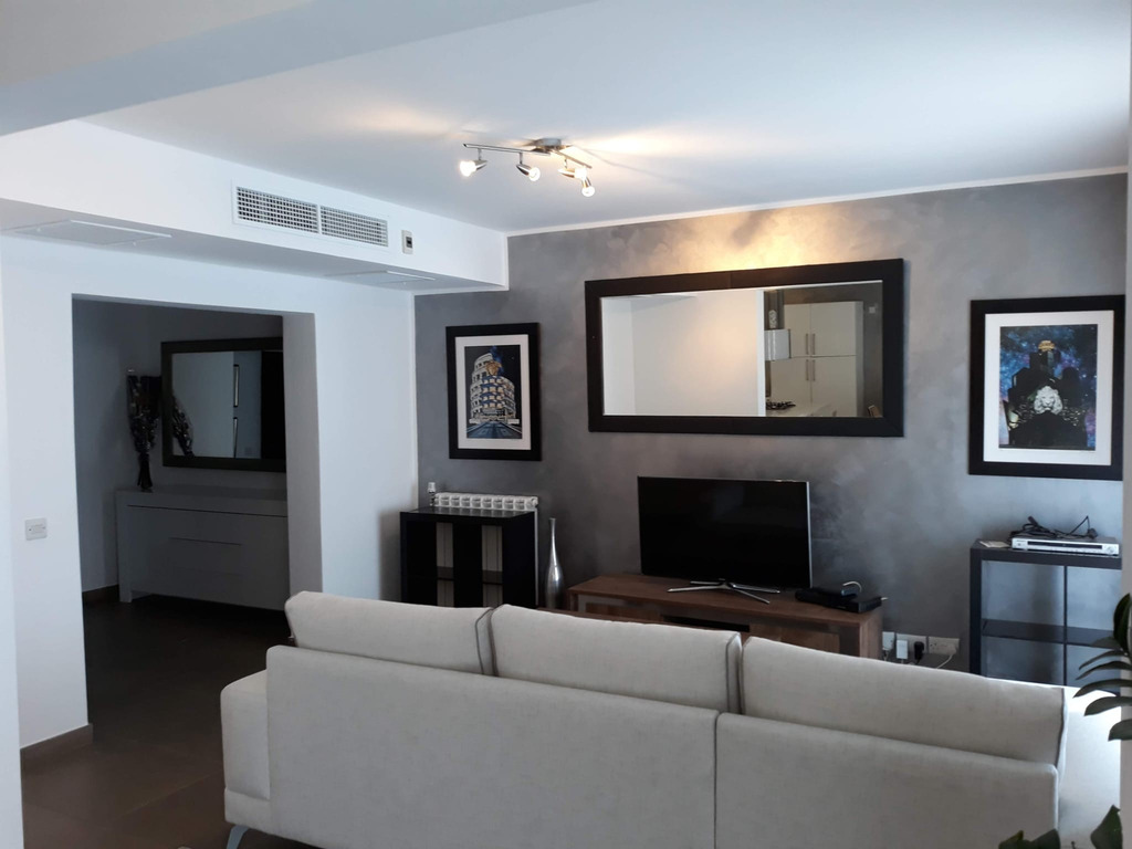 Madliena-property-with-pool-christies-malta