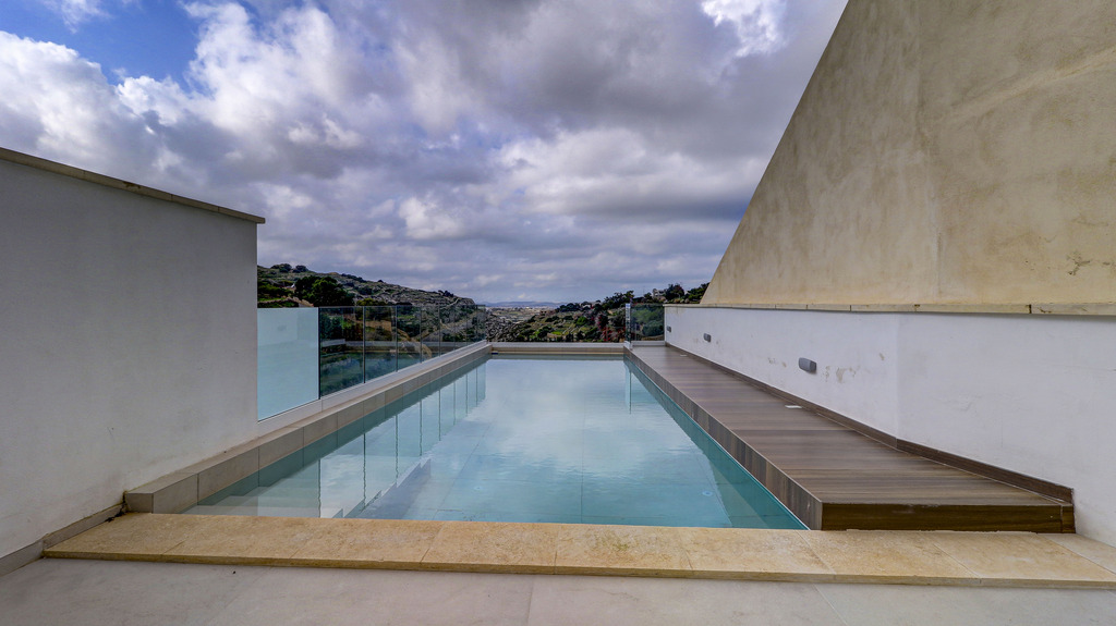 Furnished-villa-to-let-christies-malta