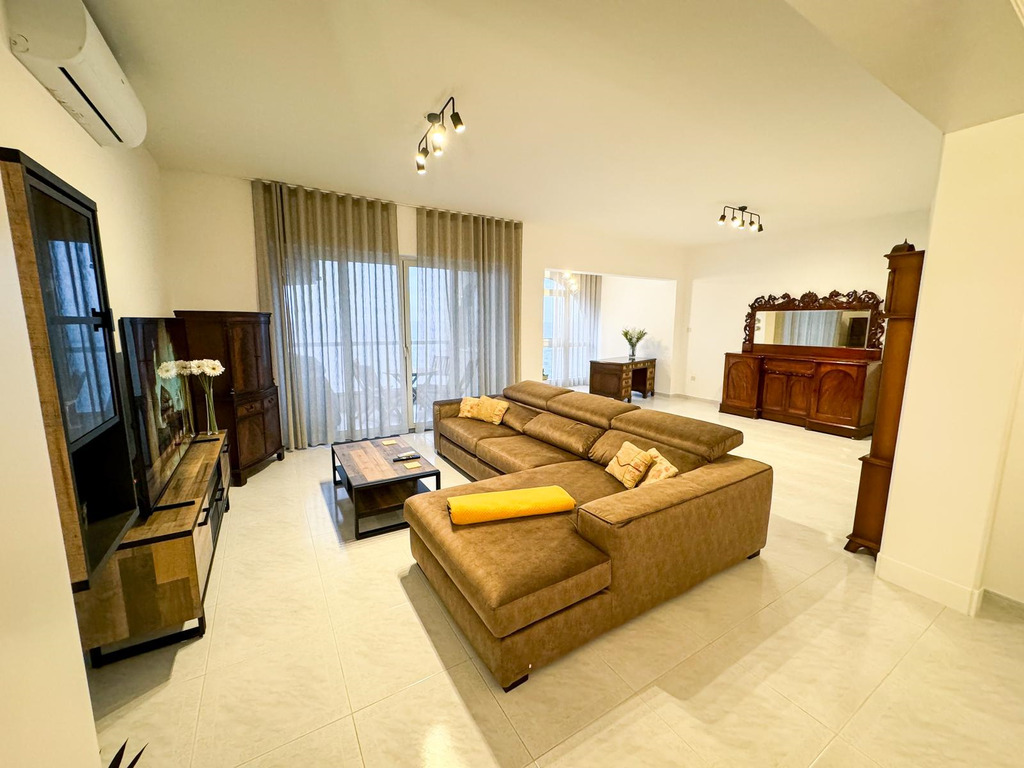 Sliema Seafront Apartment's Image 3