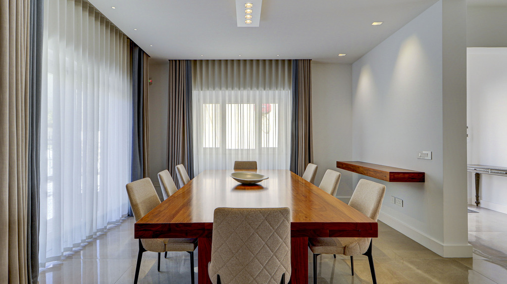 Ta' Xbiex Furnished Semi-detached Villa's Image 11