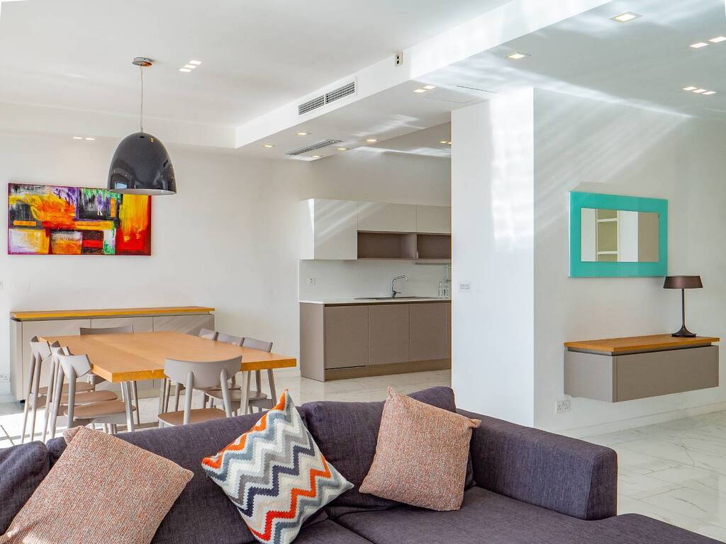 Sliema Seafront Apartment's Image 3