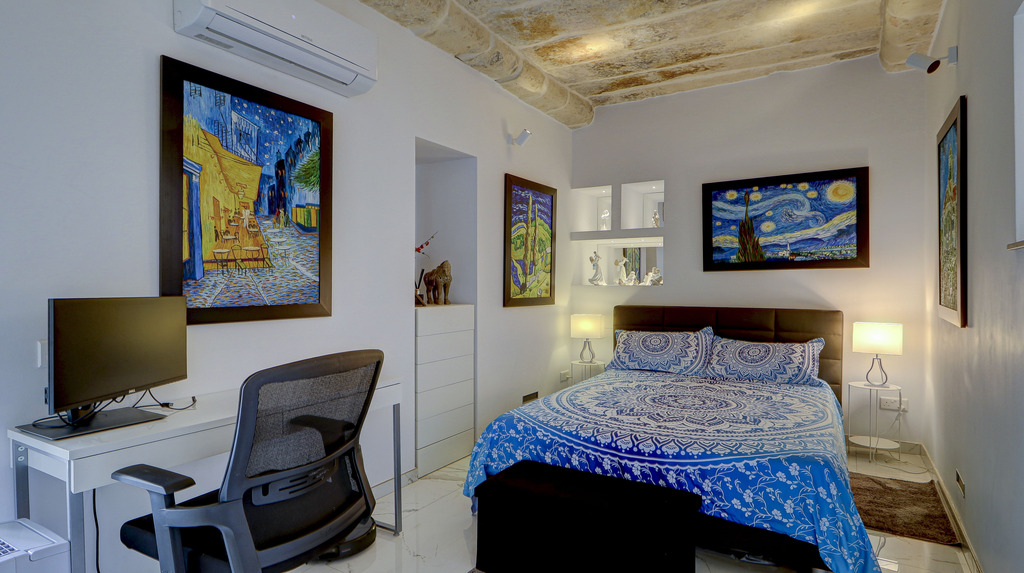 Qrendi Furnished House of Character's Image 30