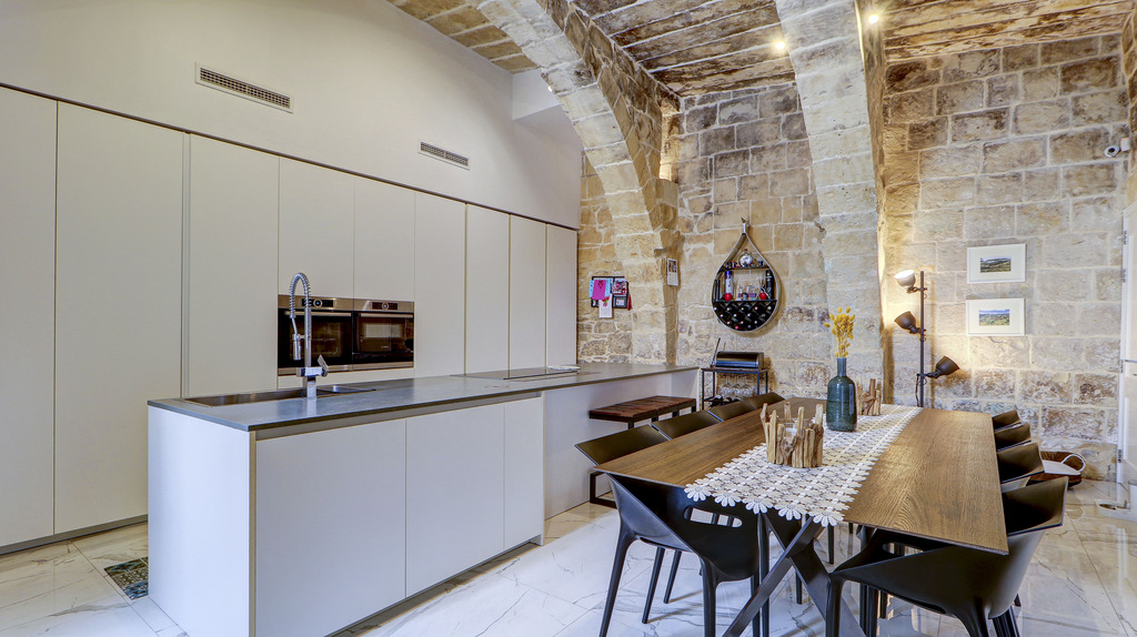 Qrendi Furnished House of Character's Image 5