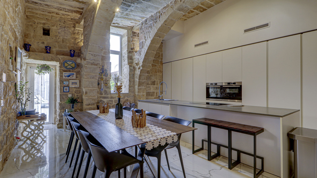 Qrendi Furnished House of Character's Image 6