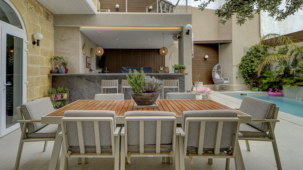 Qrendi Furnished House of Character's Image 15