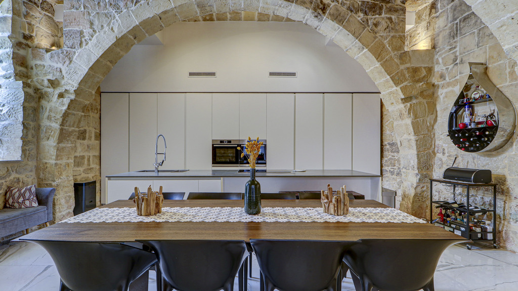 Qrendi Furnished House of Character's Image 7
