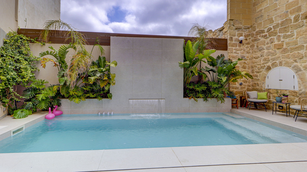 Qrendi Furnished House of Character's Image 16