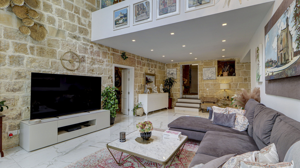 Qrendi Furnished House of Character's Image 4